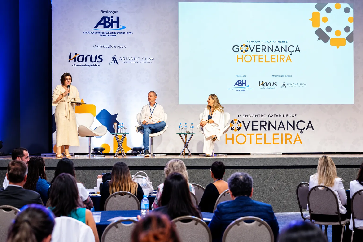 Harus e ABIH-SC reforçam agenda de qualificação profissional na hotelaria catarinense